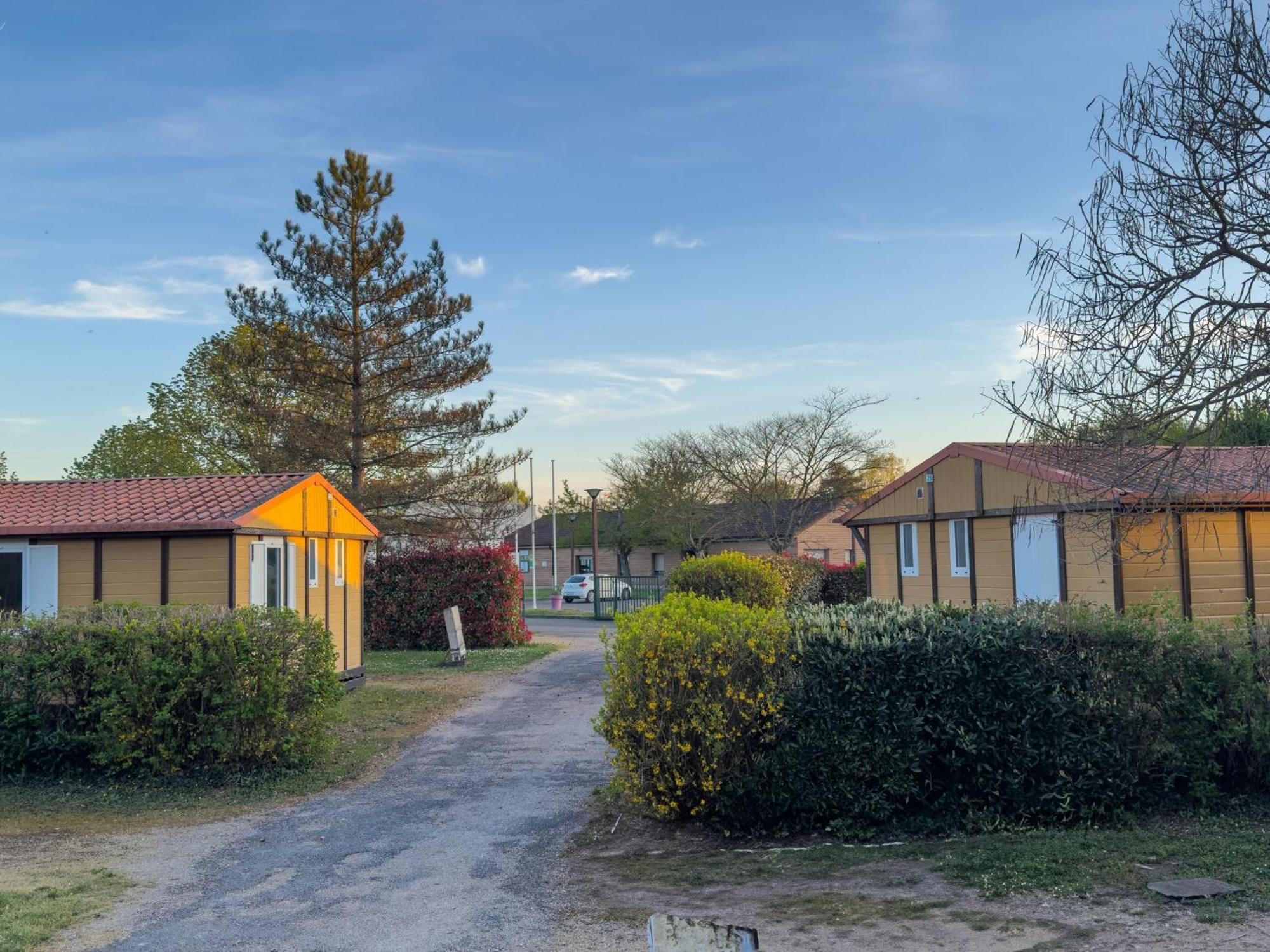 Onlycamp Camping Le Champ D'Ete Reyssouze Екстер'єр фото