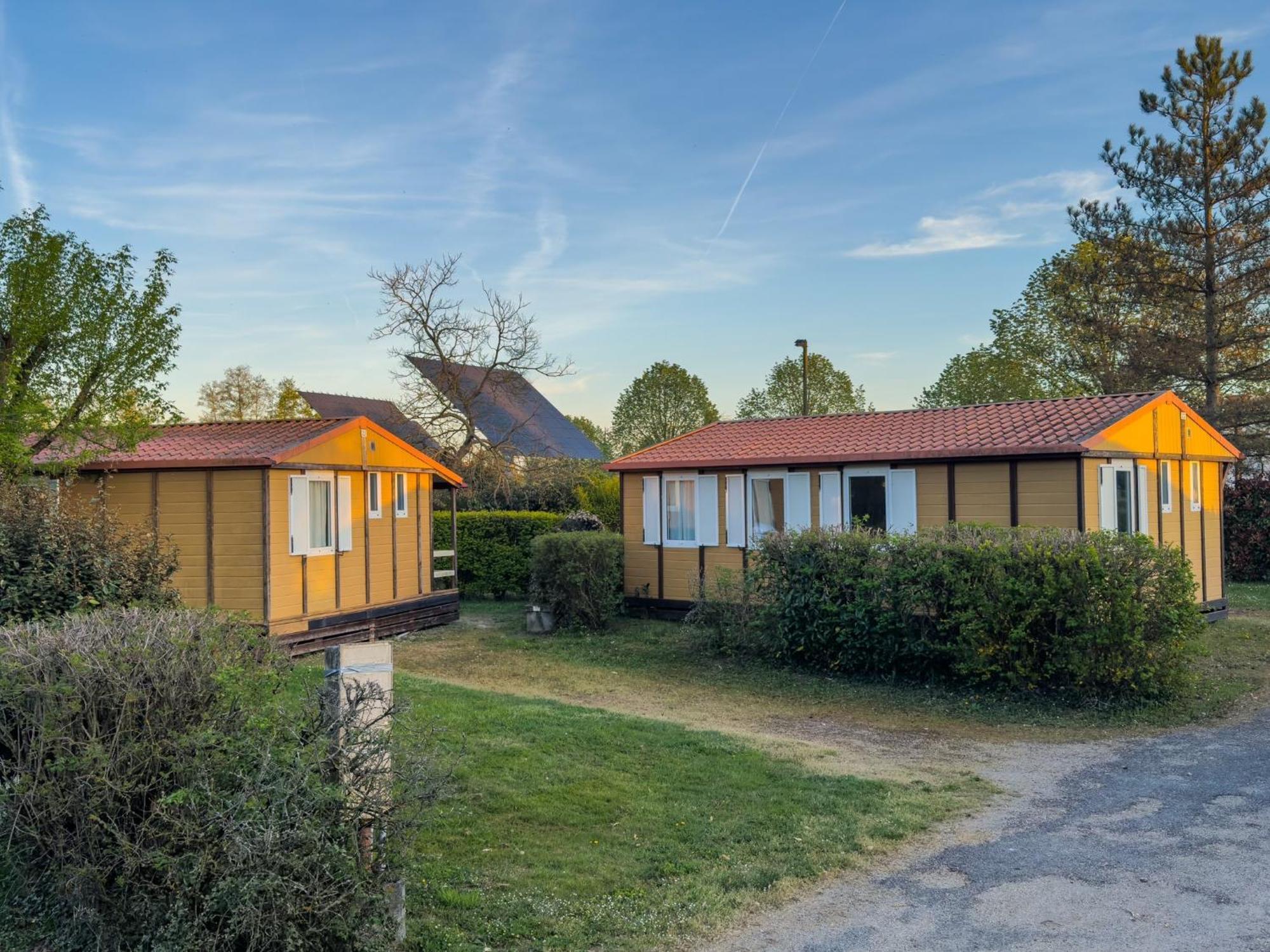 Onlycamp Camping Le Champ D'Ete Reyssouze Екстер'єр фото